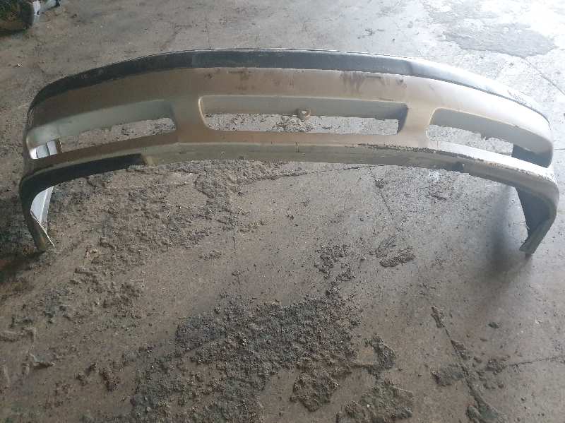 PARAGOLPES DELANTERO