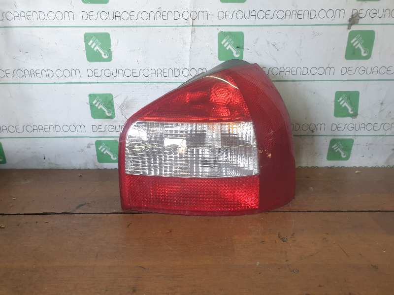 PILOTO TRASERO DERECHO