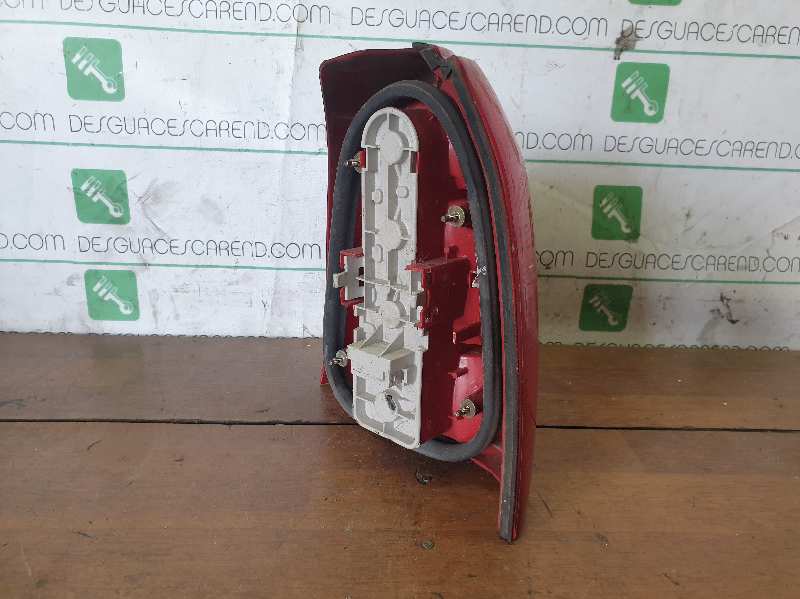 809945095 PILOTO TRASERO IZQUIERDO AUDI A4 AVANT (B5)