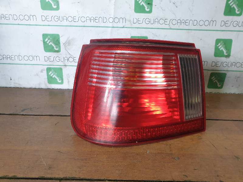 PILOTO TRASERO IZQUIERDO