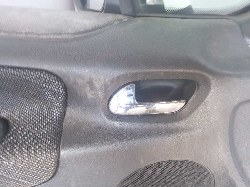 MANETA INTERIOR DELANTERA IZQUIERDA