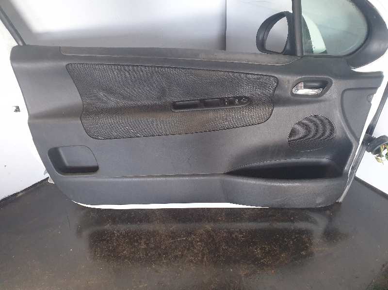 ELEVALUNAS DELANTERO IZQUIERDO