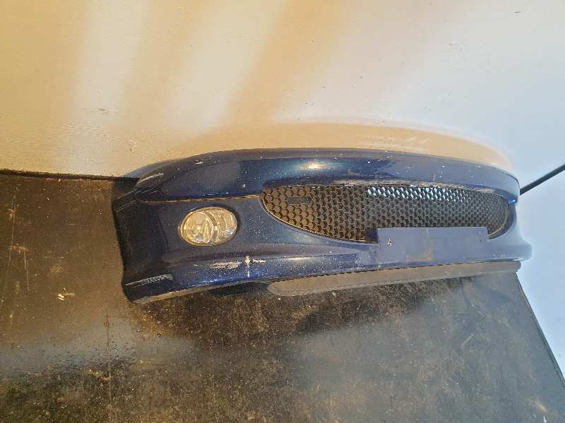 PARAGOLPES DELANTERO