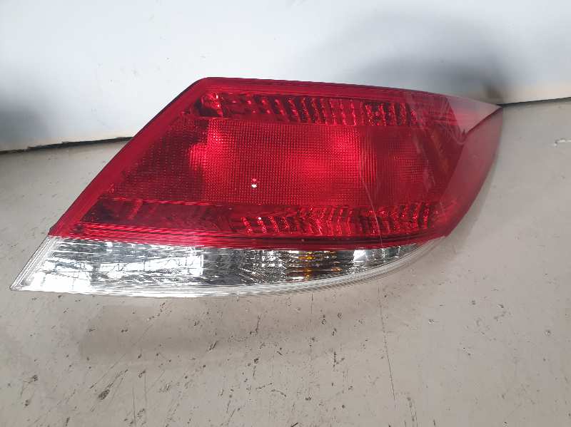 PILOTO TRASERO DERECHO OPEL ASTRA TWIN TOP