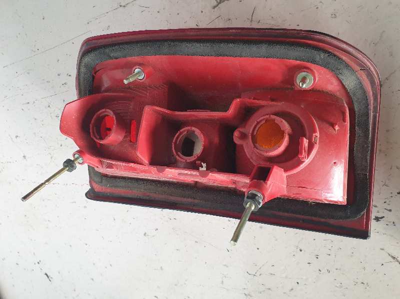 PILOTO TRASERO IZQUIERDO