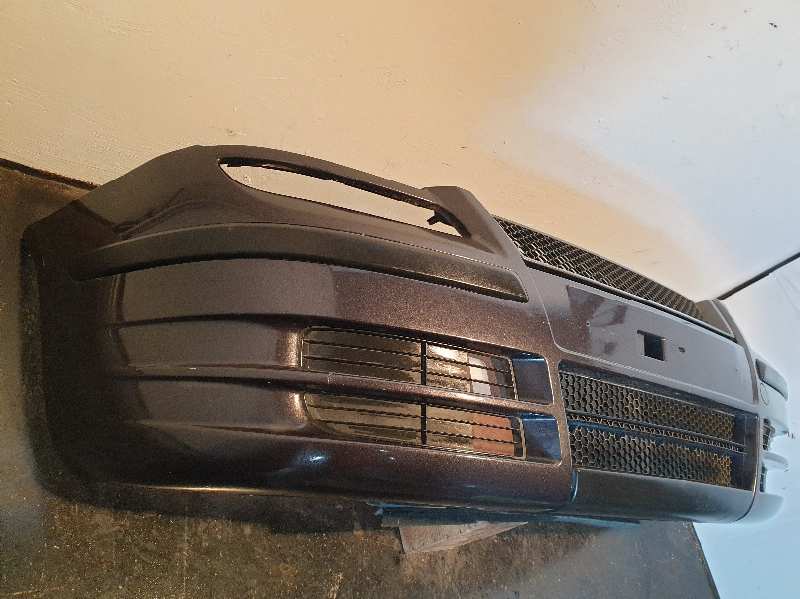 PARAGOLPES DELANTERO