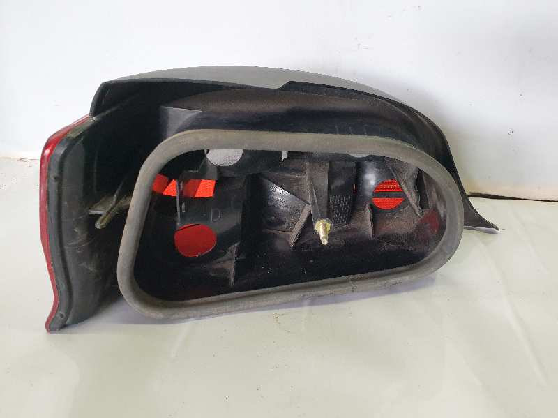 PILOTO TRASERO DERECHO