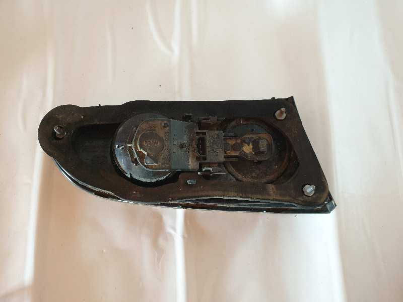 PILOTO TRASERO DERECHO