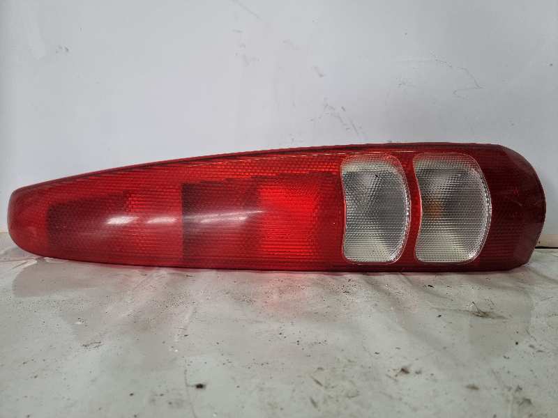 PILOTO TRASERO DERECHO