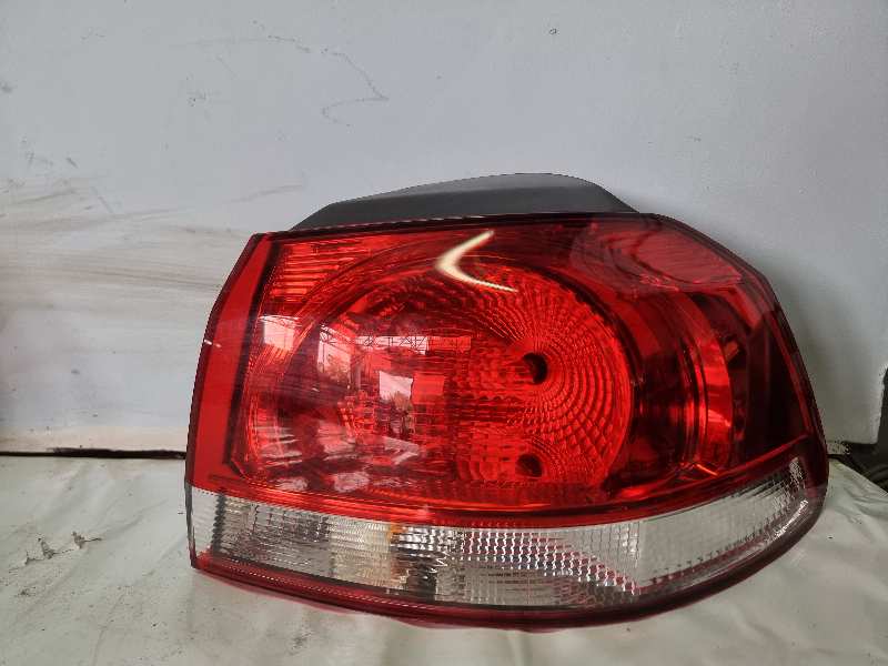 PILOTO TRASERO DERECHO