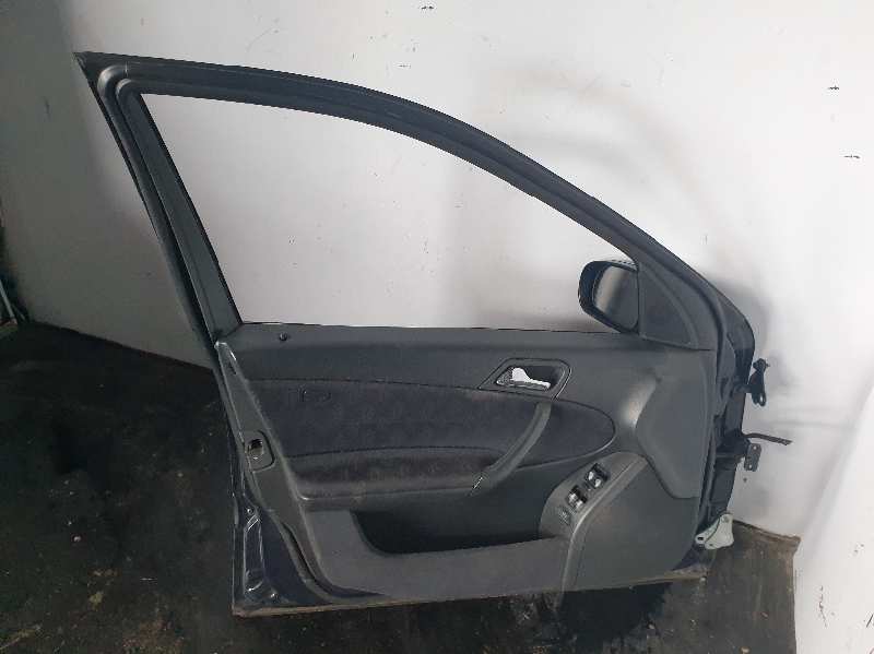 PUERTA DELANTERA IZQUIERDA