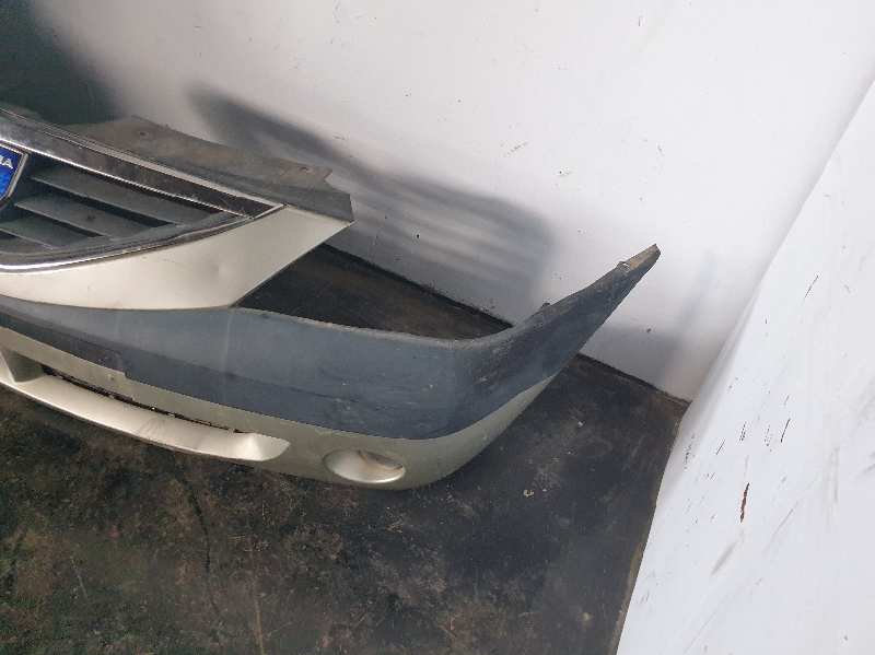 PARAGOLPES DELANTERO