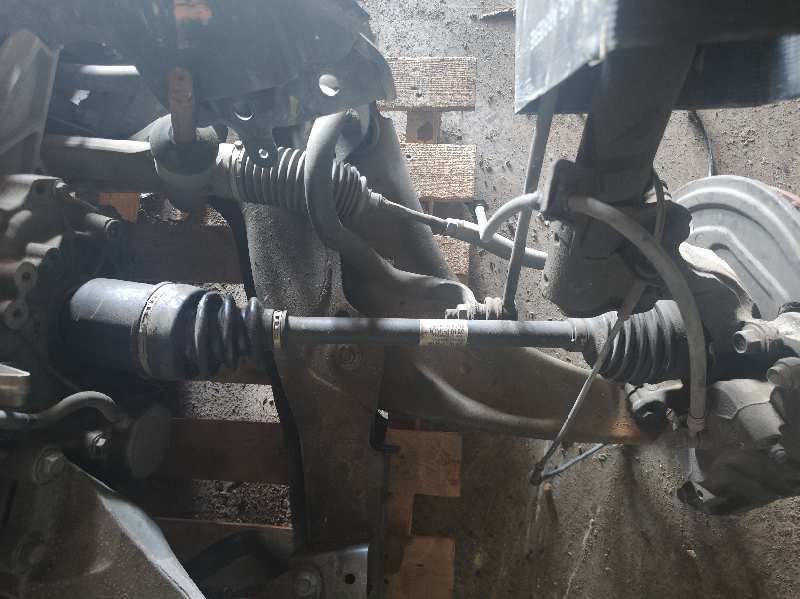 TRANSMISION DELANTERA IZQUIERDA