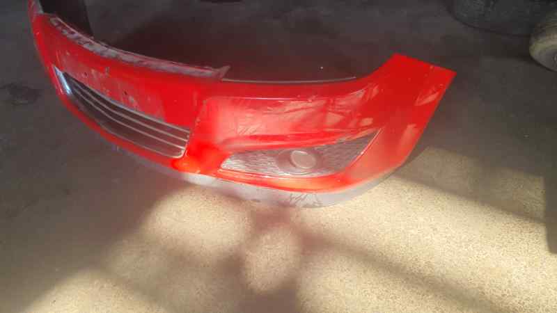 PARAGOLPES DELANTERO