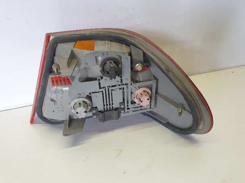 PILOTO TRASERO IZQUIERDO