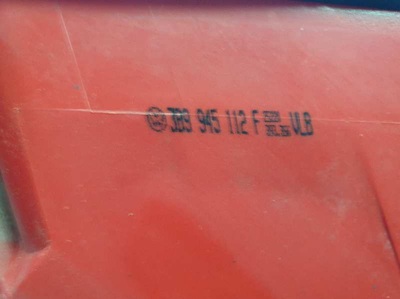 PILOTO TRASERO DERECHO VOLKSWAGEN PASSAT VARIANT (3B5)