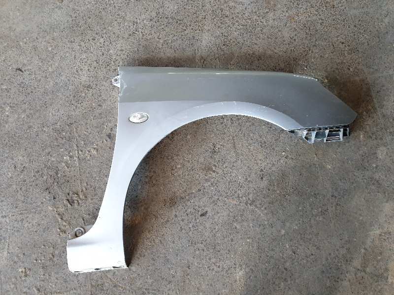 ALETA DELANTERA DERECHA