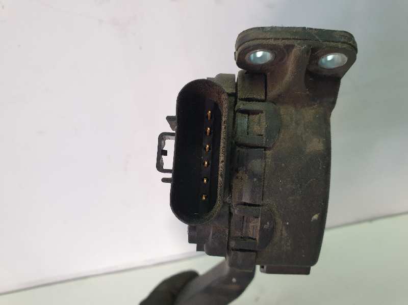 PEDAL ACELERADOR