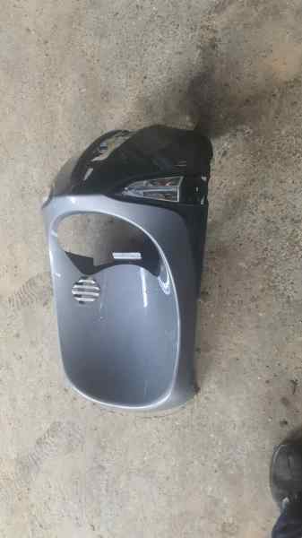 DELANTERO  CARENADO - PLACA PIAGGIO (VESPA) LIBERTY