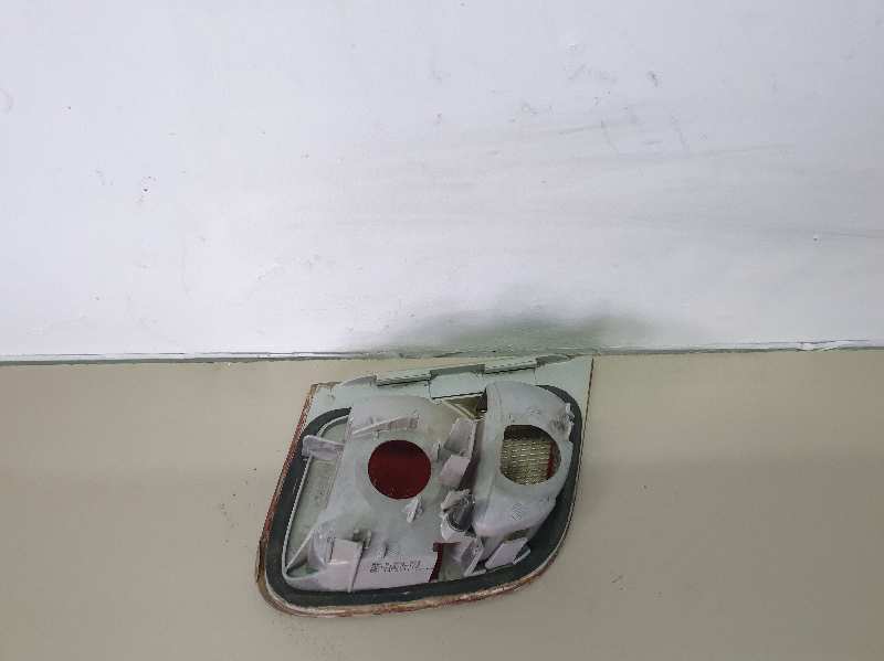 PILOTO TRASERO DERECHO