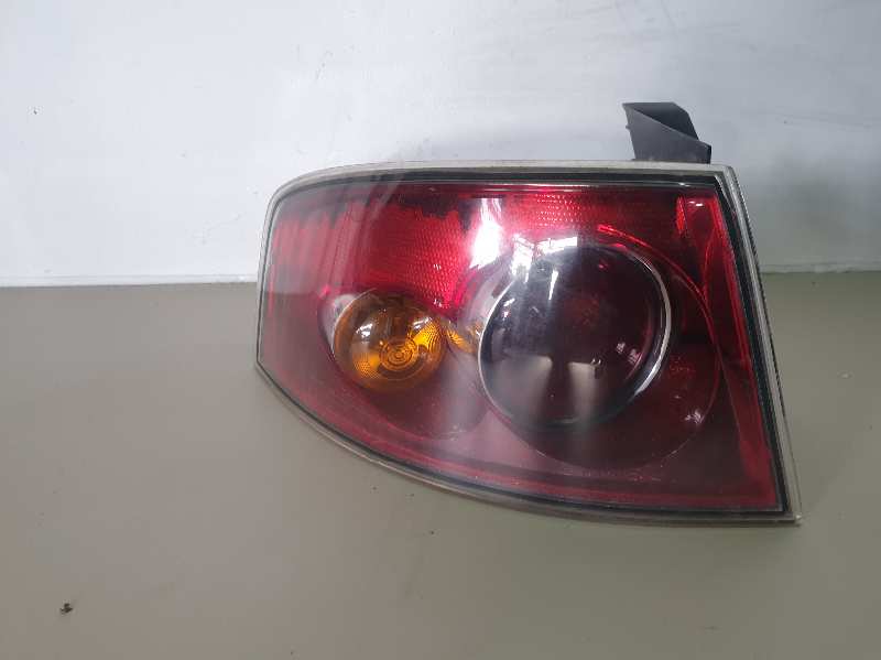 PILOTO TRASERO IZQUIERDO