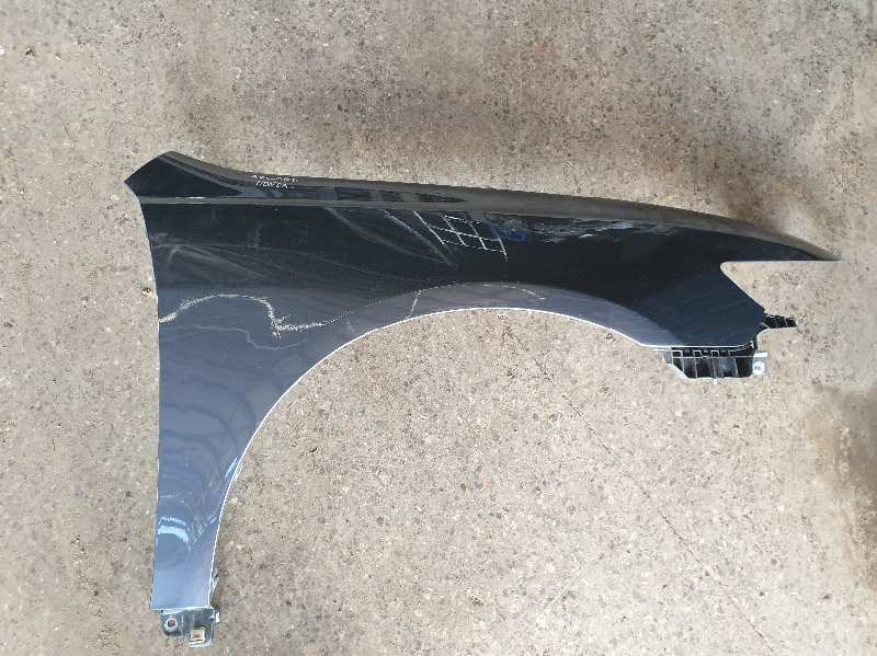 ALETA DELANTERA DERECHA