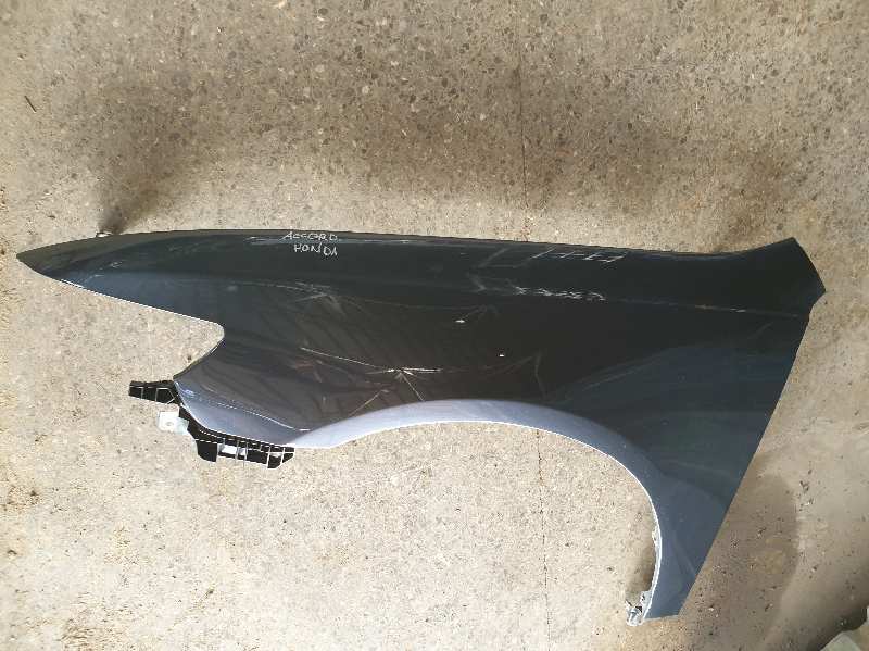 ALETA DELANTERA IZQUIERDA