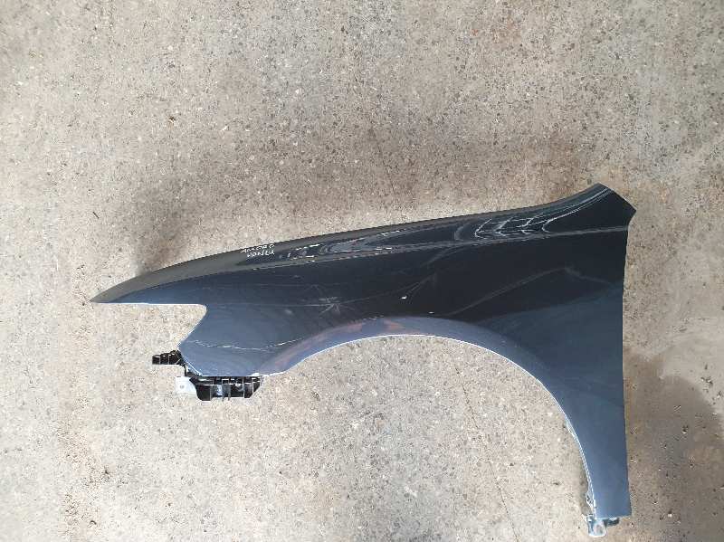 ALETA DELANTERA IZQUIERDA