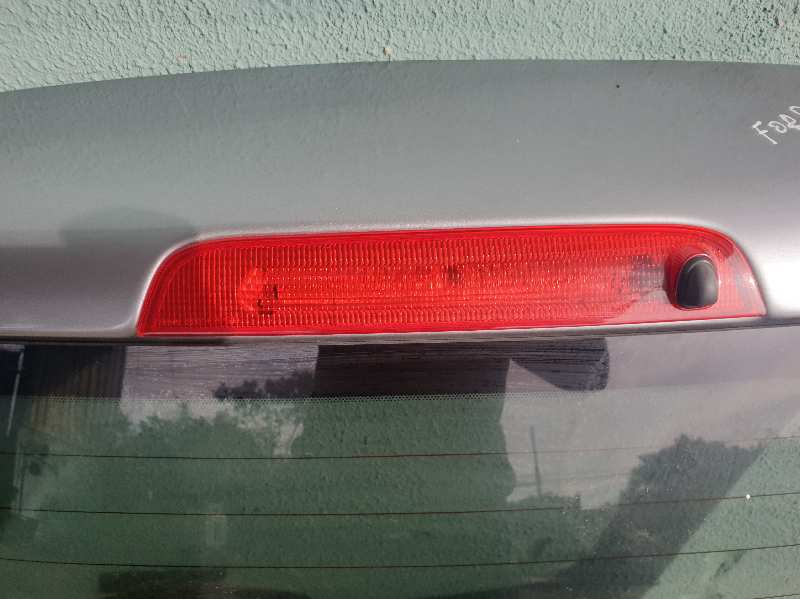 LUZ CENTRAL DE FRENO