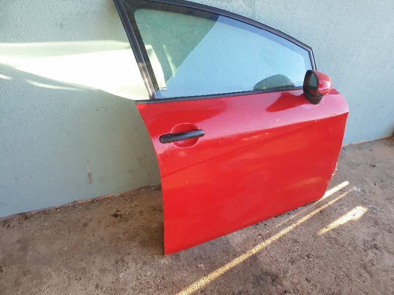 PUERTA DELANTERA DERECHA