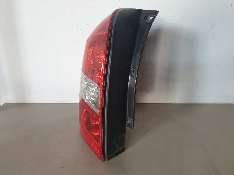 PILOTO TRASERO IZQUIERDO