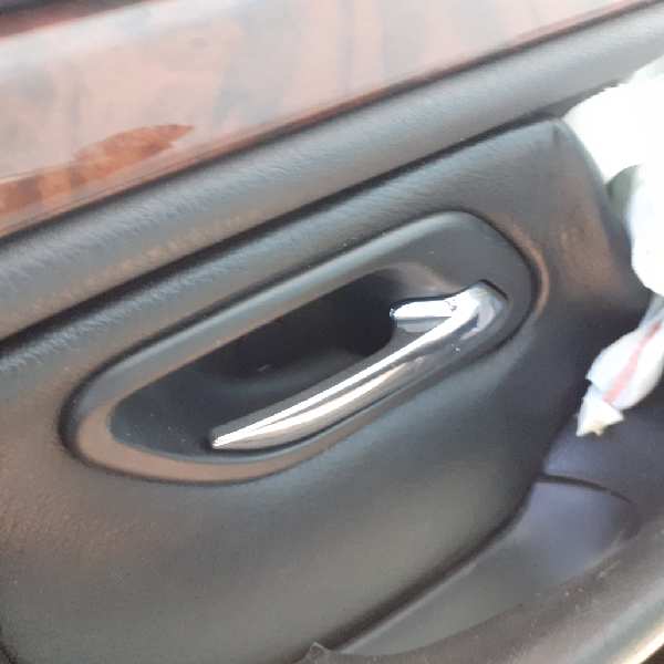 MANETA INTERIOR DELANTERA DERECHA