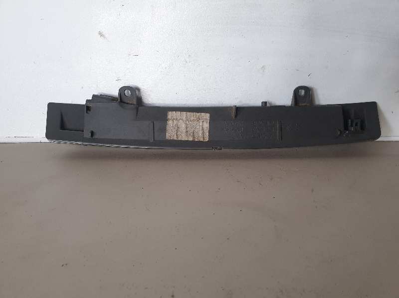 LUZ CENTRAL DE FRENO