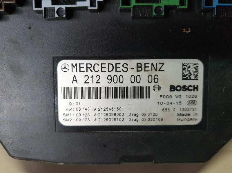 CAJA RELES / FUSIBLES