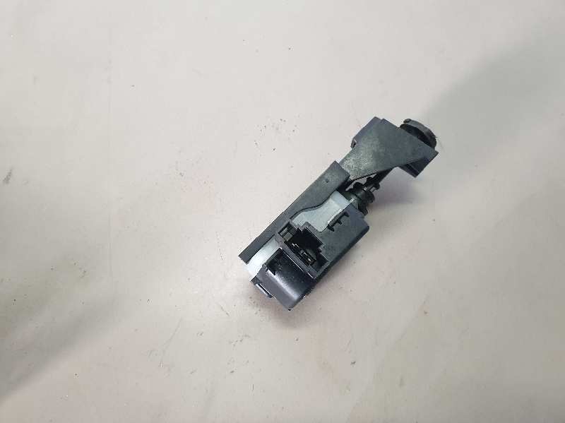 TAPA EXTERIOR COMBUSTIBLE