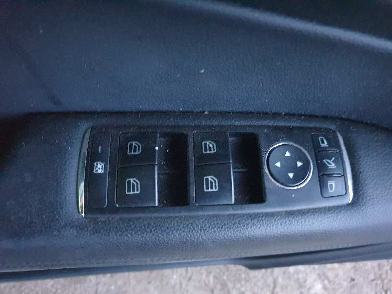 MANDO ELEVALUNAS DELANTERO IZQUIERDO 