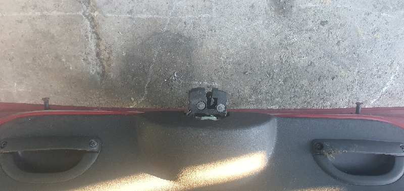 CERRADURA MALETERO / PORTON