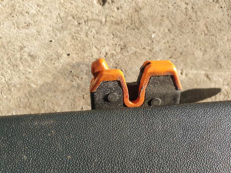 CERRADURA MALETERO / PORTON