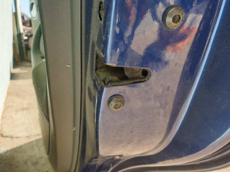 SEAT ALTEA (5P1) CERRADURA PUERTA TRASERA DERECHA 7L0839016