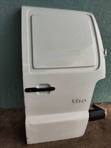 PUERTA TRASERA DERECHA