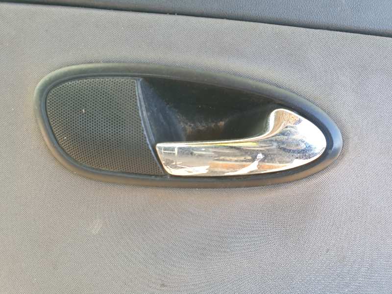 MANETA INTERIOR TRASERA DERECHA