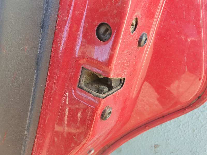 CERRADURA PUERTA TRASERA DERECHA 