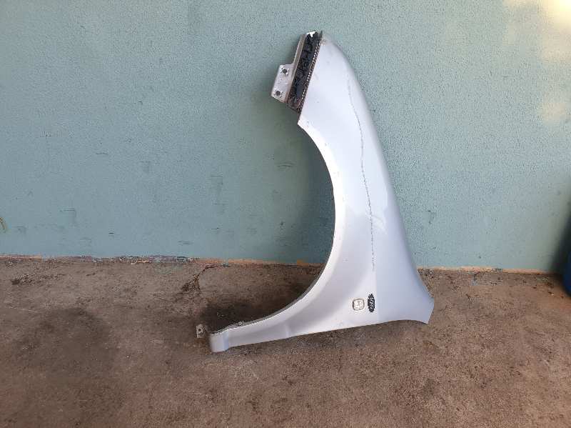 ALETA DELANTERA IZQUIERDA