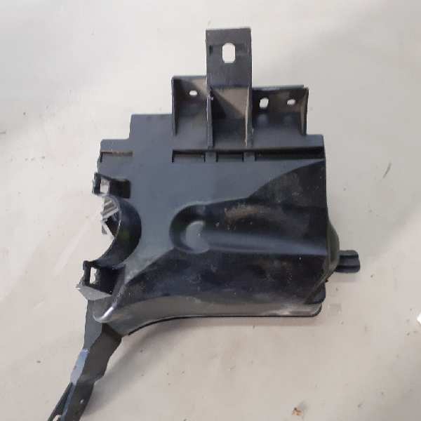 CAJA RELES / FUSIBLES