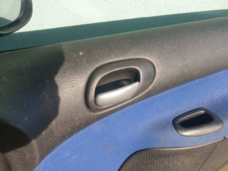 MANETA INTERIOR DELANTERA DERECHA