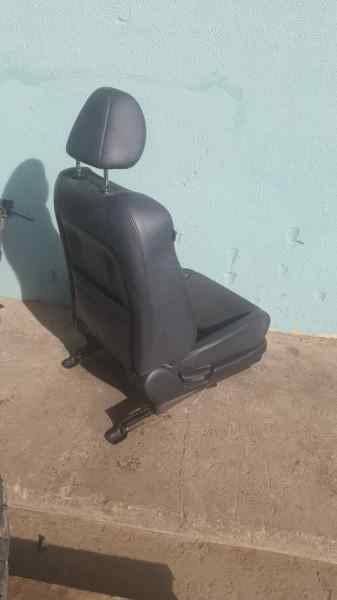 ASIENTO DELANTERO DERECHO