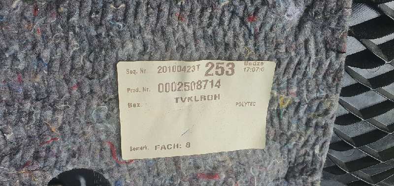 GUARNECIDO PUERTA TRASERA IZQUIERDA