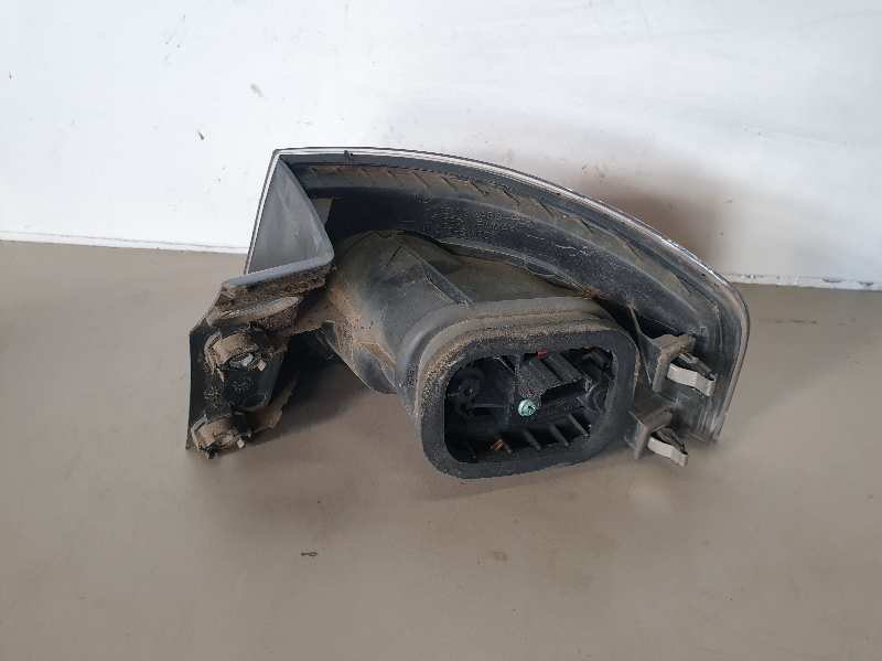 PILOTO TRASERO IZQUIERDO