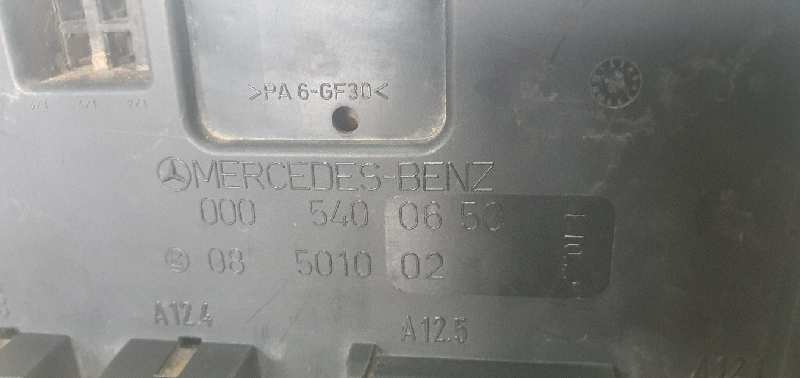 CAJA RELES / FUSIBLES