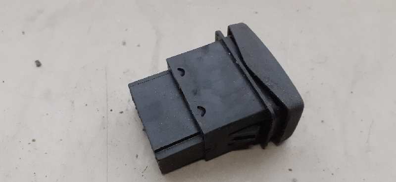 MANDO ELEVALUNAS DELANTERO DERECHO